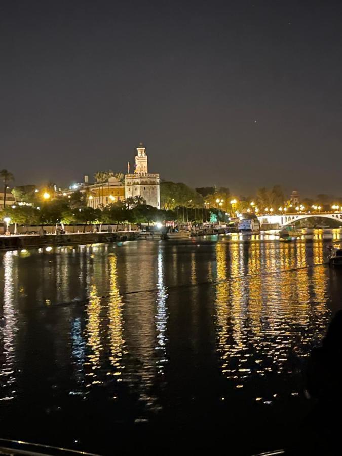 En Calle Rocio-triana Appartement *