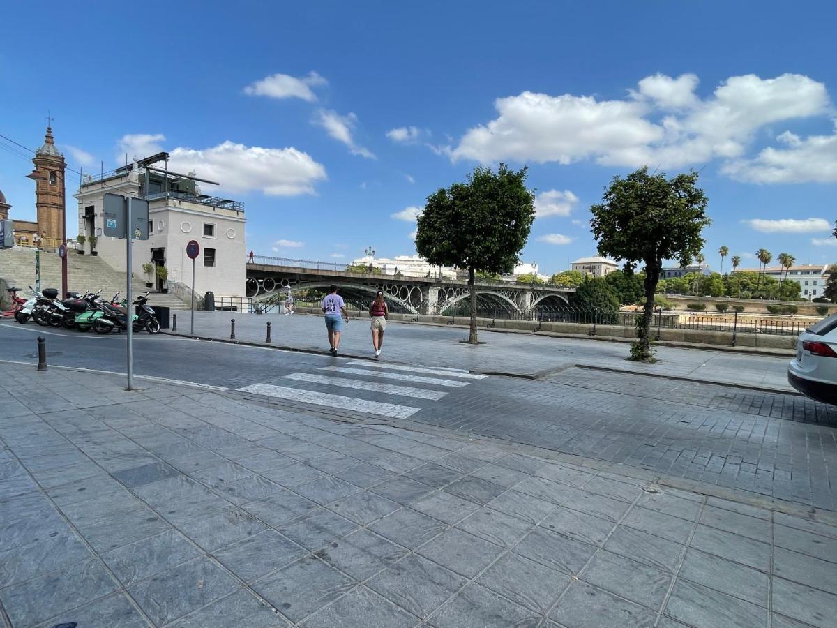 En Calle Rocio-triana Siviglia
