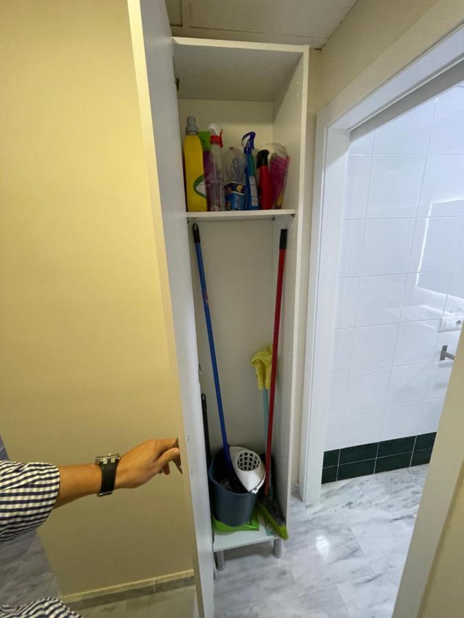 Apartament En Calle Rocio-triana Sevilla